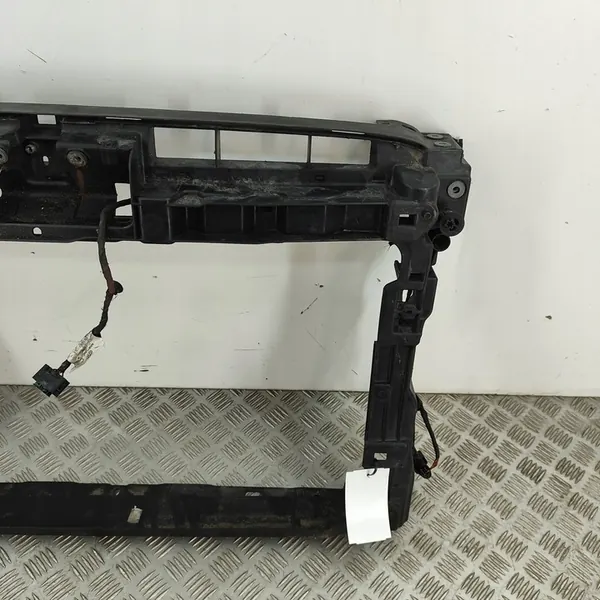 Kokonainen Etupää VW Passat Variant B8 2.0L 3G0805588N image 4