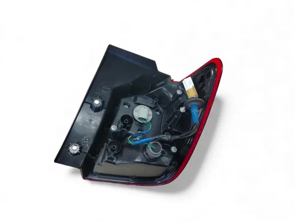 Lámpara Trasera Izquierda para Mitsubishi ASX 10-16 OEM 8330A689 image 6