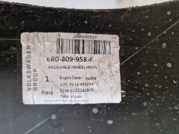 VW POLO 6R 6C Front Right Wheel Arch Cover 6R0809958F image 4