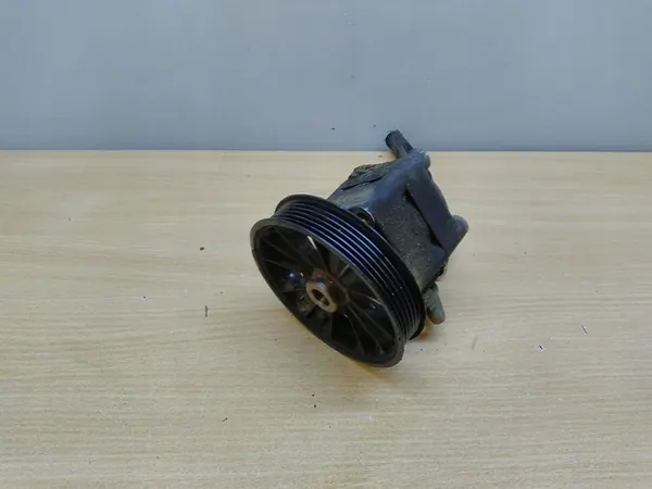 Bomba de direção assistida Volvo S80 OE 8683967 image 2