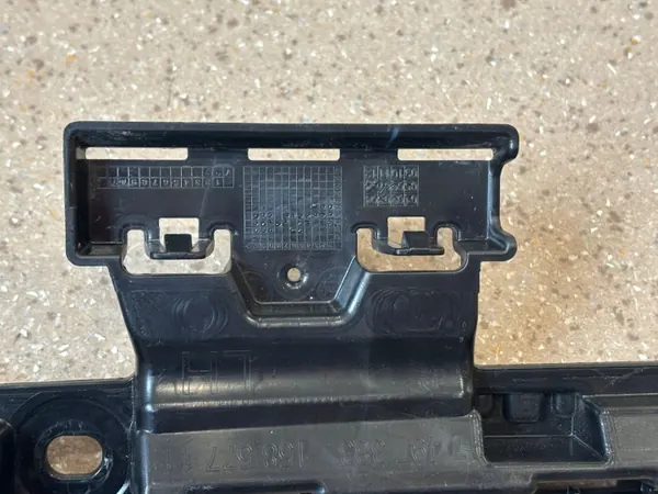 Deslizador de umbral izquierdo BMW 4 G22 OEM 7497383 image 3