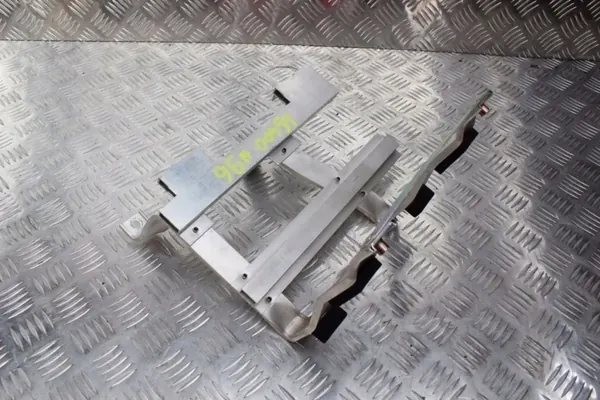 OEM MAH5702 Bagageluck Sidolist för Lexus LS 400 1993 image 4
