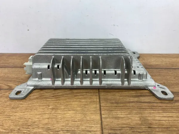 Amplificateur OEM 15903398PINYA pour Chevrolet Corvette C6 image 6