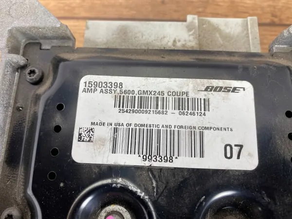 Amplificateur OEM 15903398PINYA pour Chevrolet Corvette C6 image 8