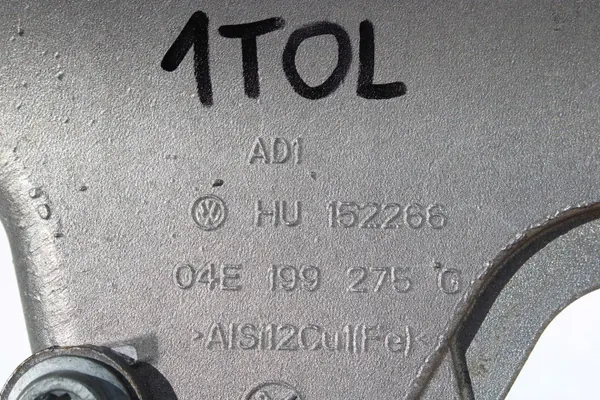 Moottorin tuki OEM 04E199275G VW Polo/Audi A1 image 3