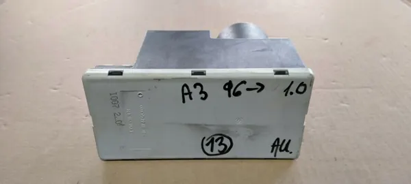 Bomba de cierre central Audi A4 B5 OEM 8L0862257E image 2