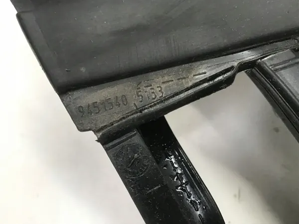 Fönstertätning BMW X1 U11 2023 OEM 9451540 Höger fram image 7