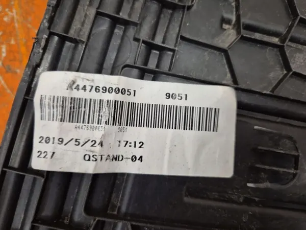 OEM A447690051 Kofferbaktrede strip Mercedes Vito W447 image 5