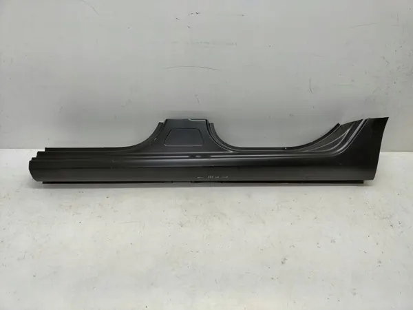 Skoda OE 45259 Linke Hintere Schwellerabdeckung - Gebraucht image 2
