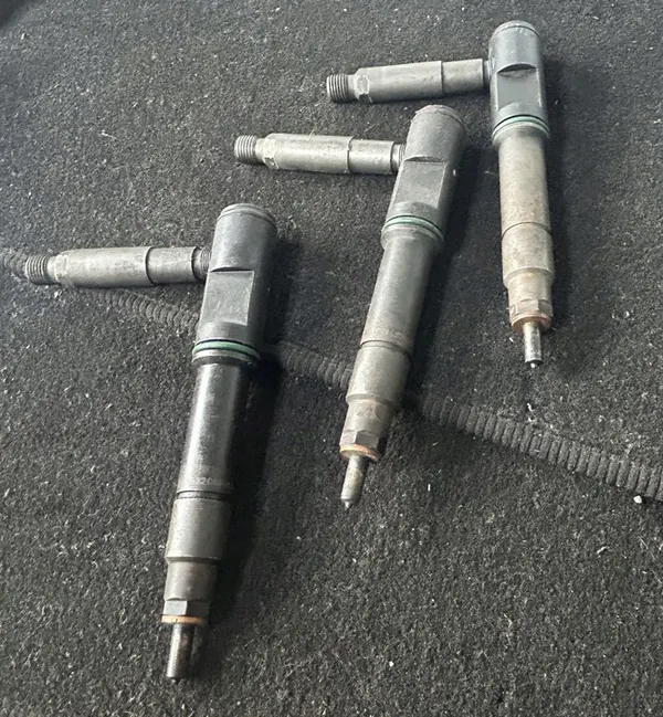 Injetor de combustível DAF XF 95 1338834 image 7