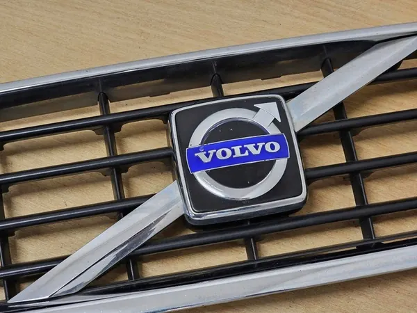VOLVO S40 V50 GRILL 30744915 image 8