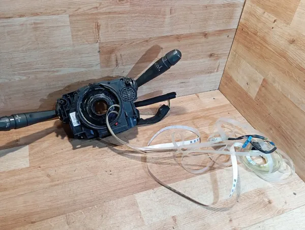 Gecombineerde schakelaar Peugeot 508 OE 96759260XT image 8