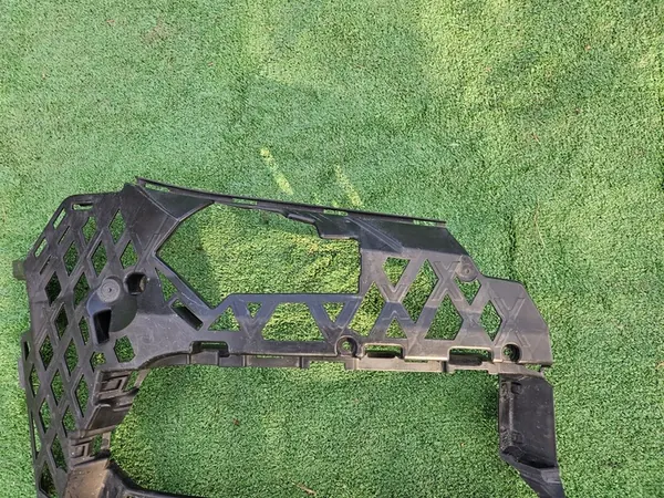 Supporto paraurti anteriore VW Passat 15- Destro OE image 3