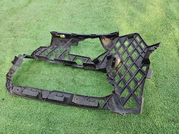 Supporto paraurti anteriore VW Passat 15- Destro OE image 6