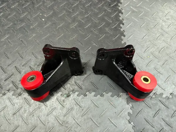 Support Différentiel Mitsubishi OEM MR369381/2 image 2