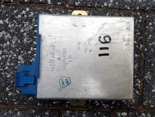 Module Régulateur Porsche 911 928/S4 91161722700 image 2