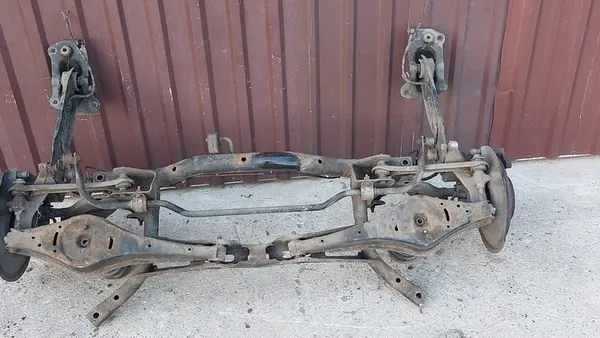 Trave di Sospensione Posteriore VW Tiguan I Lift 2.0 TDI image 7