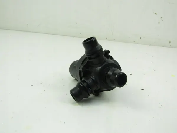 Jaguar I-PACE Waterpomp OEM J9D3-8D108-AC image 4