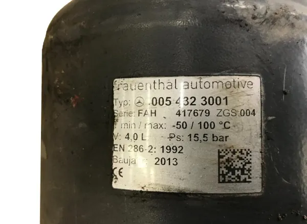 Mercedes Atego ilmasäiliö 4L OEM 0054323001 image 2