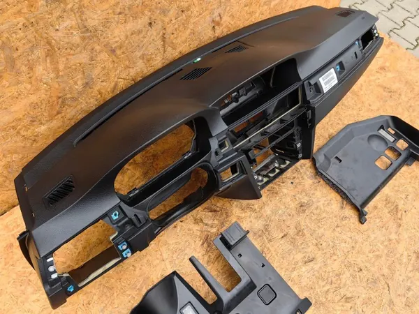 BMW 3 E90-E93 instrumentpanel OEM - Komplett svart NAVI image 6