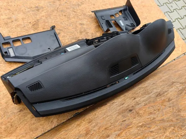 BMW 3 E90-E93 instrumentpanel OEM - Komplett svart NAVI image 8