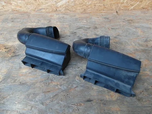 AUDI A3 8P 2.0 TDI Ilmansuodattimen Kotelo 1K0805962E image 8