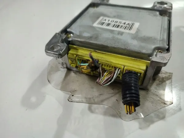 Toyota Avensis Verso SRS Airbag Ohjausmoduuli image 2