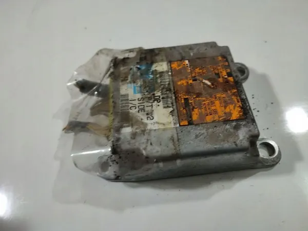 Toyota Avensis Verso SRS Airbag Ohjausmoduuli image 3