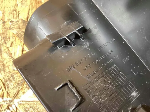Porsche 992 Frontstoßstangengitter OEM 992807229C image 5