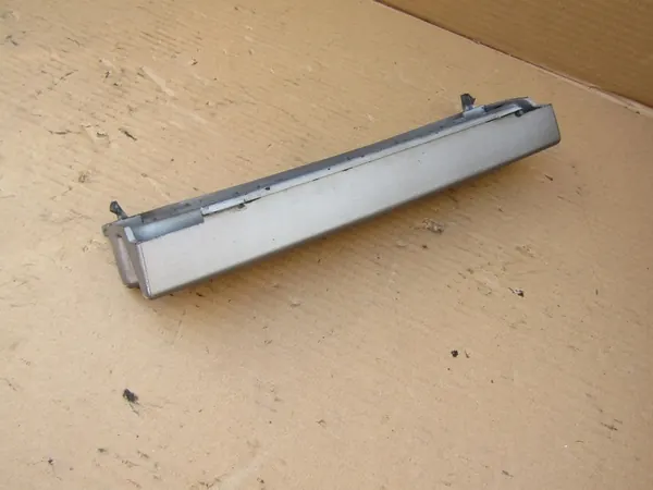 Tappo Griglia Anteriore Destro Mercedes W140 image 7