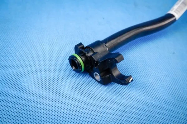 Conduite d'huile boîte BMW X3/X4 OEM 17228672936 Occasion image 5