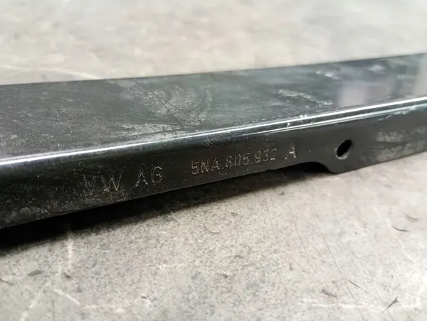 Support de phare avant gauche VW Tiguan II image 7