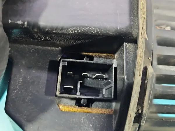 Audi A3 8P Blazermotor OEM 1K1820015 Gebruikt image 4
