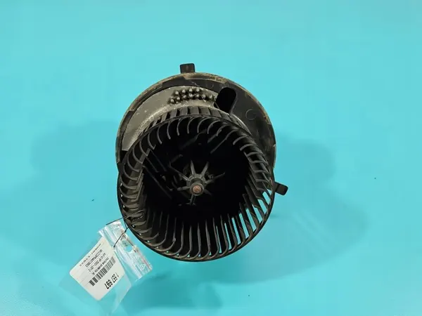 Audi A3 8P Blazermotor OEM 1K1820015 Gebruikt image 5