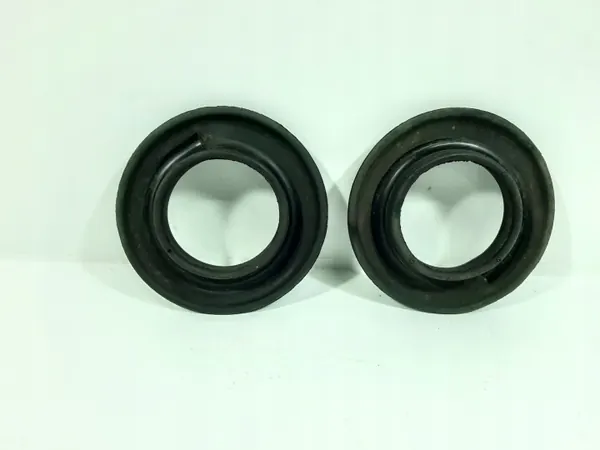 Dodge RAM 1500 Coussinets Ressort Arrière OEM 52855789AB image 9