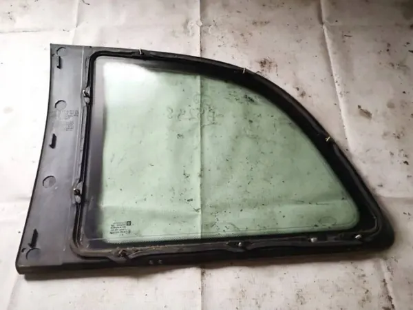 Opel Zafira neljännesikkuna - Takaoikea OEM as2 image 3