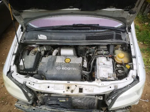 Opel Zafira neljännesikkuna - Takaoikea OEM as2 image 7