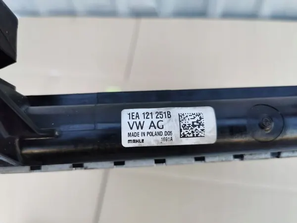 VW Audi Cupra Skoda Vattensradiator 1EA121251B image 10