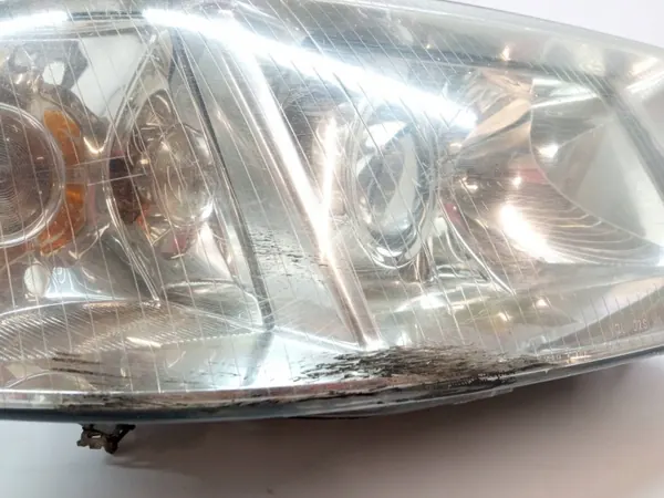 Höger xenonstrålkastare Audi A6 II C5 5907911401177 image 3
