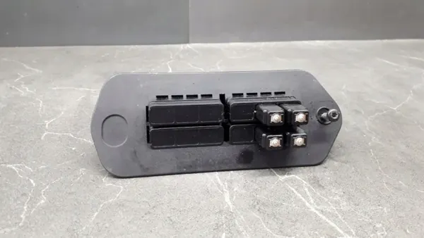OEM 8200428700e oven kontaktikytkin Renault Kangoo II image 2