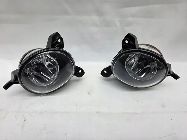 Farol de neblina Toyota Corolla E21 Verso OE 81220-0F010 image 2