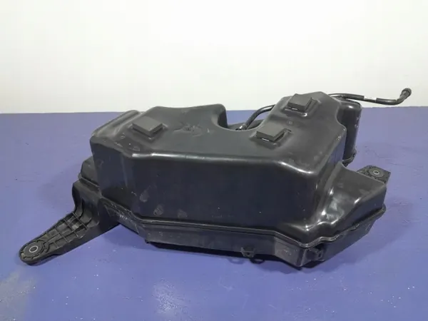 BMW AdBlue-tank OEM 7440009 för X7 G07 3.0D image 3