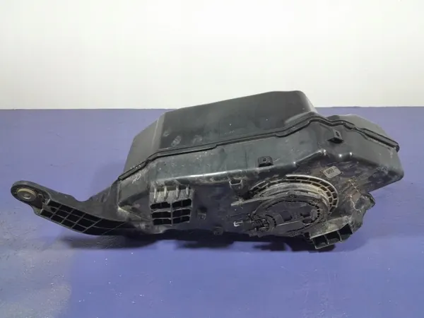 BMW AdBlue-tank OEM 7440009 för X7 G07 3.0D image 4