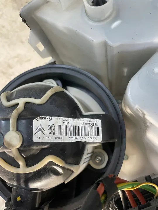 CITROEN C3 PICASSO Cubierta de Calefacción 96808297XT image 5