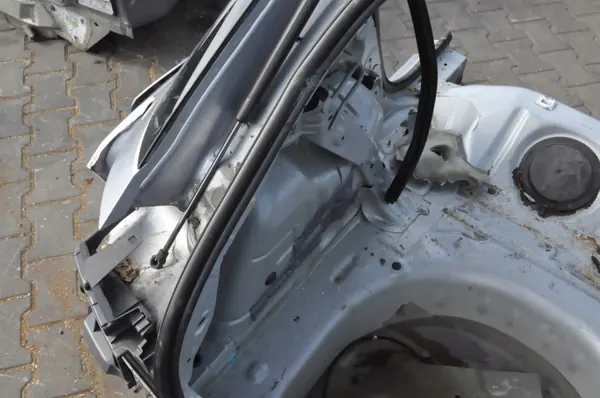 Panneau arrière Opel Corsa F OEM 260484 image 6