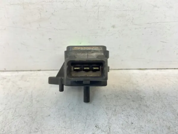 Sensor MAP Mercedes OEM A0105426817 - Usado image 4