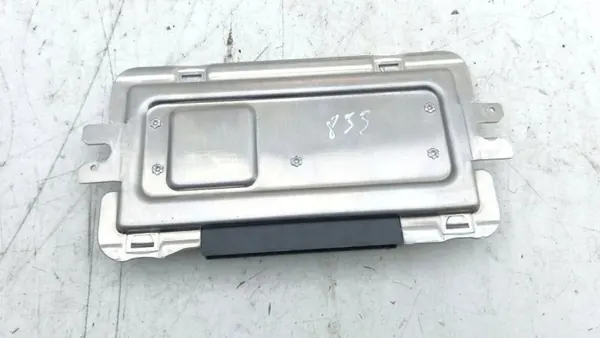 BMW X5 Luchtveringmodule OEM 75789011 Gebruikt image 4