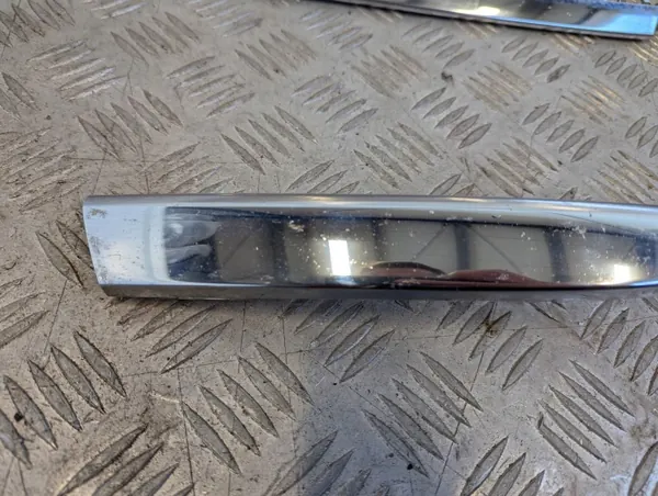 OEM 5H0853101 Frontstoßstangenleiste für Golf VIII 8 image 3