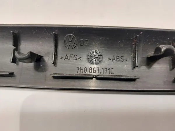 VW Transporter T5 Ovenkahva 7H0867180F image 8