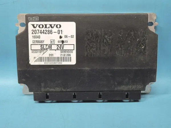 Módulo Farol Volvo OE 20744286-01 Usado image 2